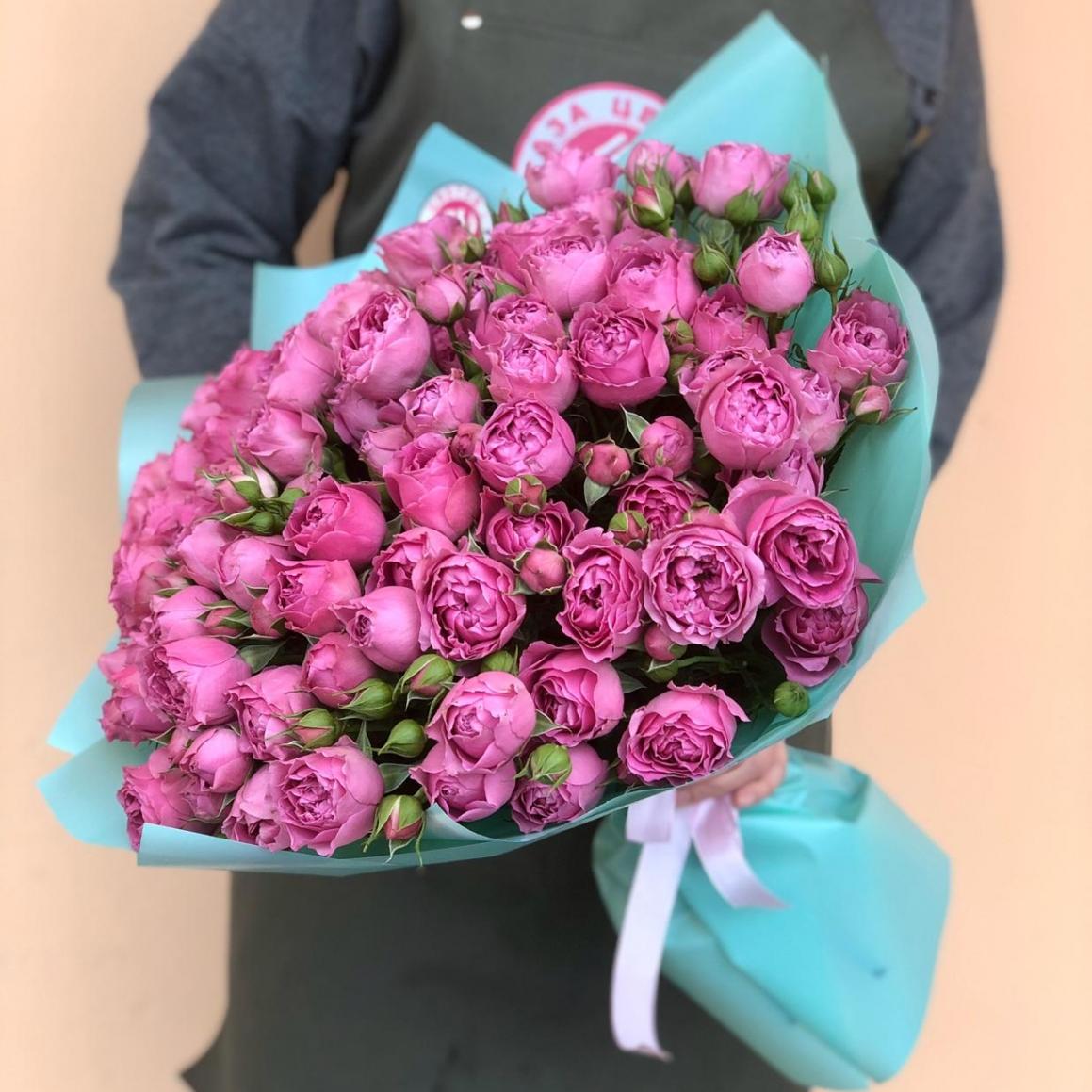 Букет из кустовых розовых роз код товара: 38556