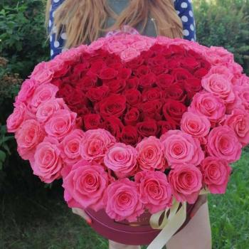 Сердце из 101 розы в шляпной коробке Артикул   47196nv