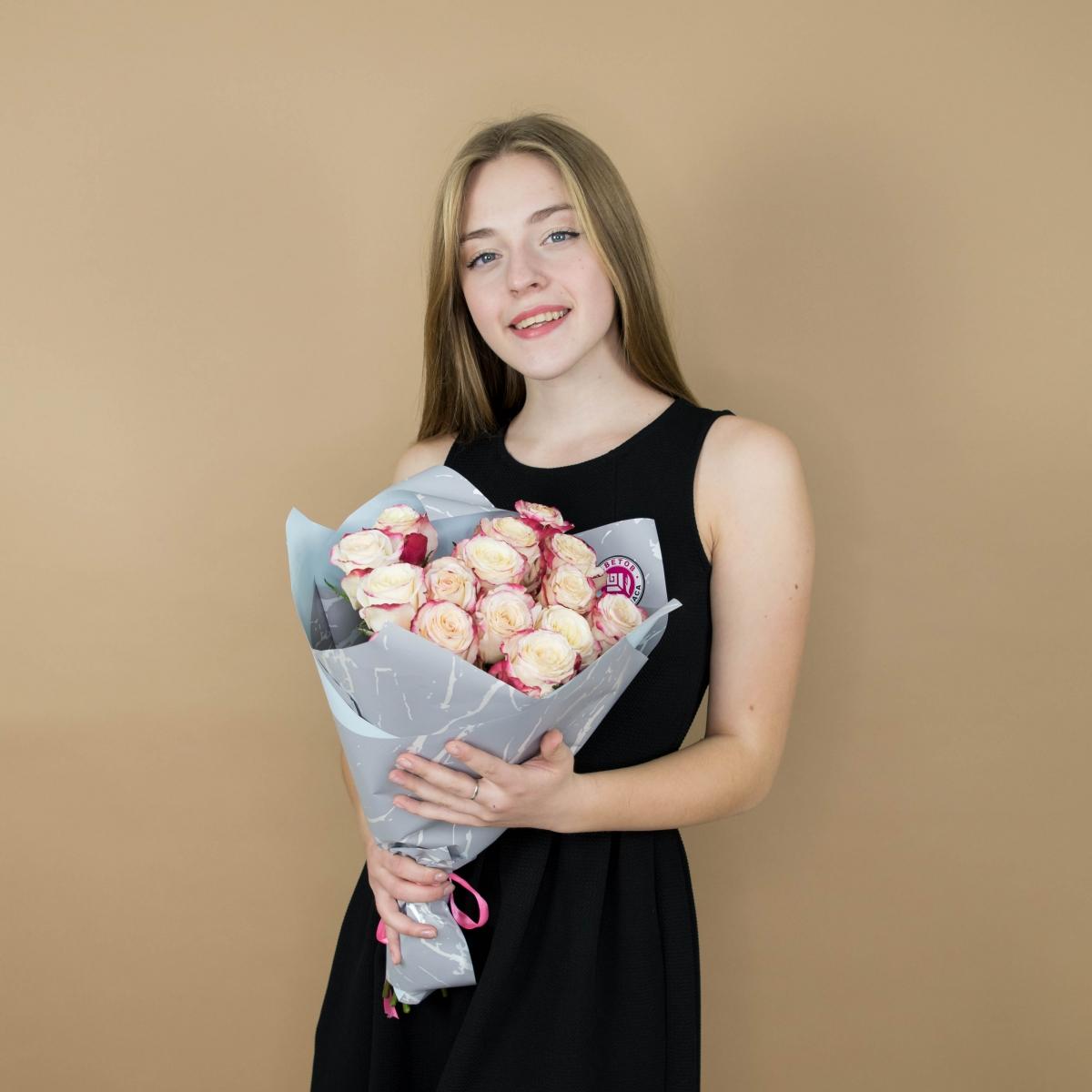 Розы красно-белые 15 шт 40 см (Эквадор) (Артикул: 19008novosib)